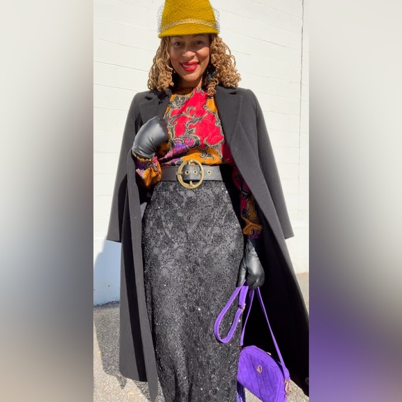 VINTAGE STATEMENT BLOUSE - Picture 6 of 7